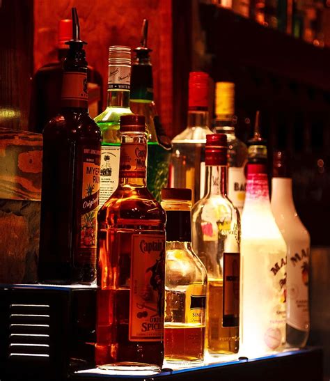 Alcohol Bottles Wallpapers Hd - WoodsLima