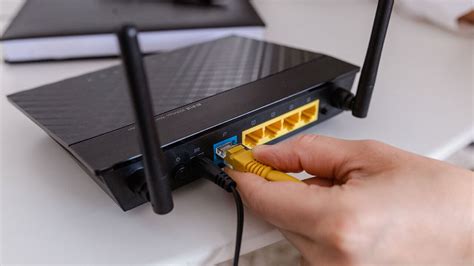 How to Connect a Phone or Tablet to the Internet Using an Ethernet ...