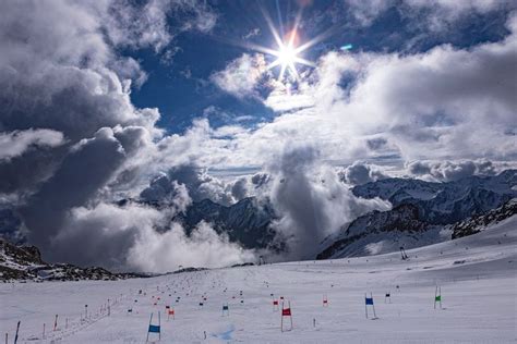 Luz verde de la FIS a la apertura de Copa del Mundo de esquí en Soelden