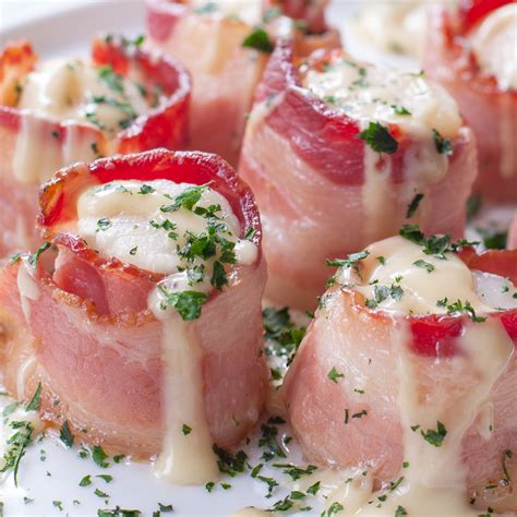 Bacon Wrapped Scallops Baked in the Oven With Maple Cream Sauce