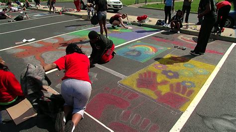 Mt. Healthy High School hosts chalk drawing contest