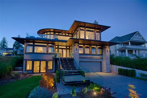 Contemporary Architecture | HGTV