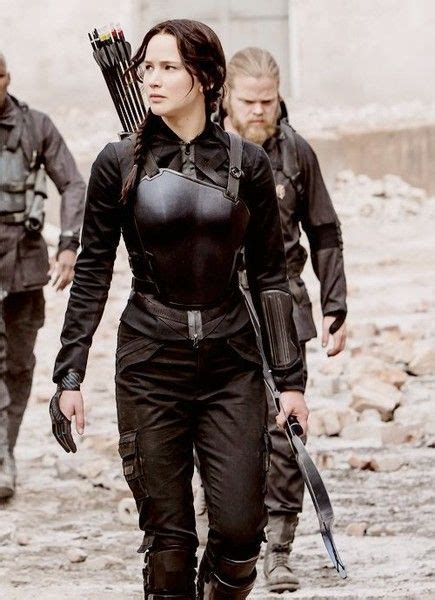 Badass Mockingjay Warrior Fashion | Hunger games fashion, Hunger games ...