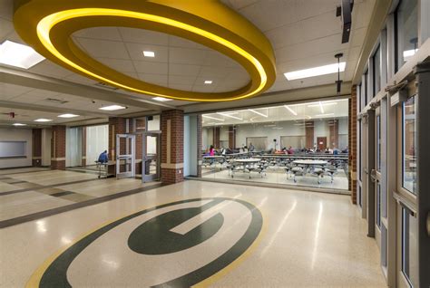 Greenwood Middle School | K-12 Architect | Schmidt