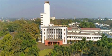 IIT Kharagpur to felicitate six personalities for their contributions ...