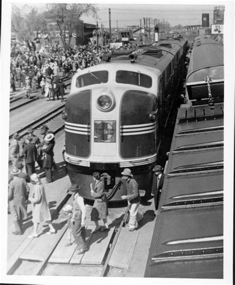 Public viewing of new Atchison, Topeka, and Santa Fe Railway FT diesel ...