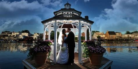 Russo's On The Bay Weddings | Get Prices for Wedding Venues in NY