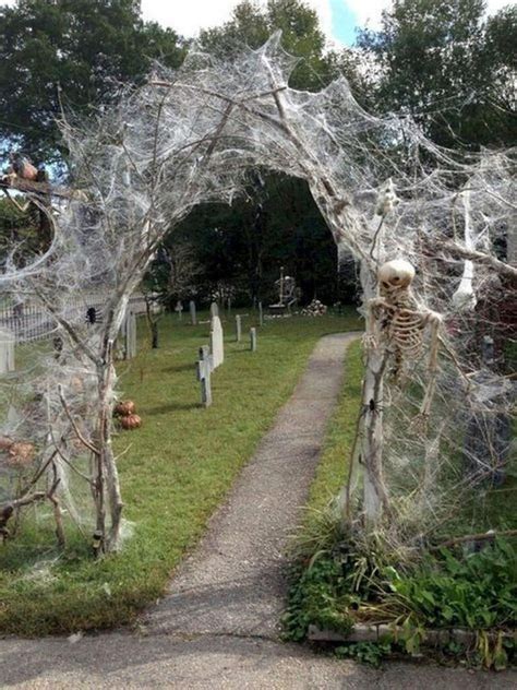 36 Halloween Yard Decoration Ideas in 2020 | Halloween diy outdoor ...