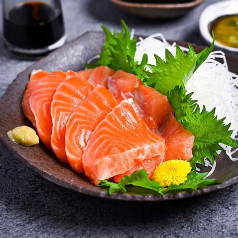 What is Sashimi Grade Salmon? How to cut and prep like a professional ...