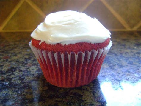 Copycat Recipe: Magnolia Bakery Red Velvet Cupcakes - Mommysavers ...