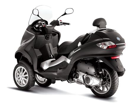 PIAGGIO MP3 250 specs - 2013, 2014 - autoevolution