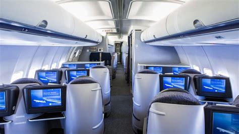 United Boeing 757 BusinessFirst business class LA-Newark - Executive ...