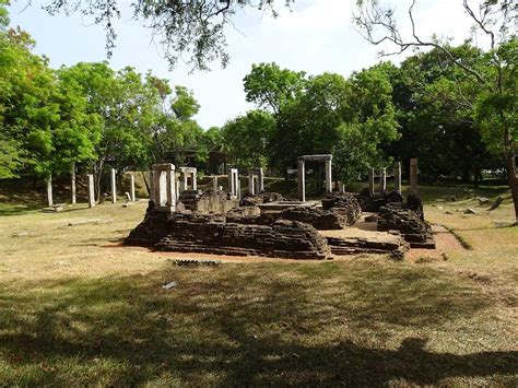 Anuradhapura - Ruins (4) | Anuradhapura | Pictures | Sri Lanka in ...