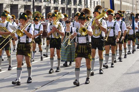 Top Oktoberfest Songs You WILL Hear at German Festivals | German ...