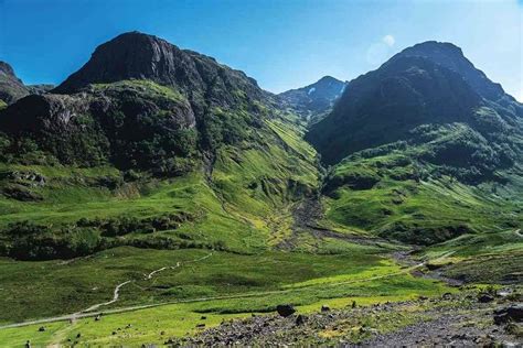 Photographing mountains in spring - Geographical