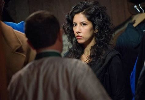 Stephanie Beatriz... Detective Rosa Diaz - Brooklyn 99 | Stephanie ...