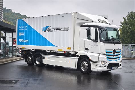 Mercedes-Benz Trucks starts practical trials for its all-electric heavy ...