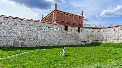 The Rear of the Old Synagogue (Kazimierz - Krakow) (Olympu… | Flickr