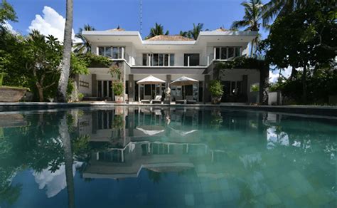 Top 8 Villas in Indonesia - AllTheRooms - The Vacation Rental Experts