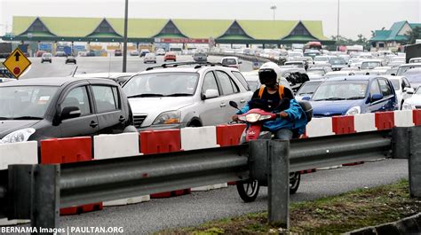 JPJ to review road divider design to improve safety