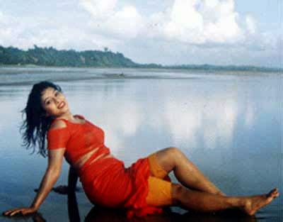 Hit BD: Bangladeshi Film Actress Shabnur biography and Photo Collection