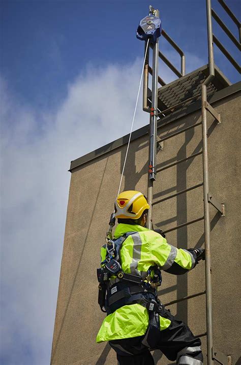 Fixed Ladder Fall Arrest System