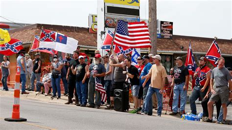 Dixie Outfitters protests: Confederate flags waved at BLM protesters