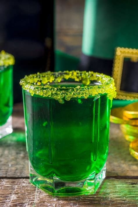 10 Traditional Irish Cocktails - Insanely Good