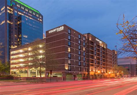 Courtyard by Marriott Louisville Downtown in Louisville, KY | Expedia