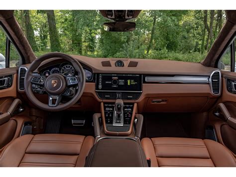 2020 Porsche Cayenne Hybrid: 20 Interior Photos | U.S. News