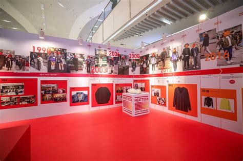 UNIQLO Showcases The Art Of Modern Layering In 2023 Fall/Winter ...