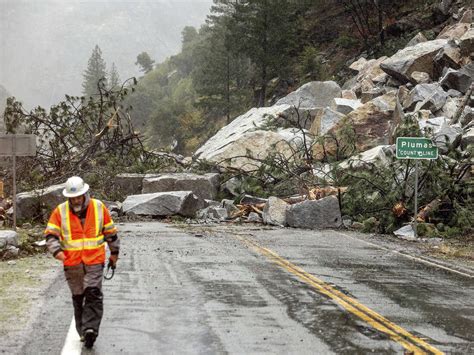 'Bomb cyclone' hits Northern California bringing heavy rain and ...