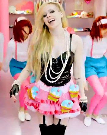 Watch the Music Video For Avril Lavigne's Controversial "Hello Kitty ...