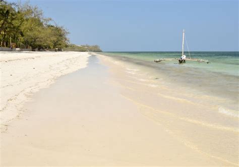 Top 10 Best Beaches in Mombasa, Kenya - Ethical Today