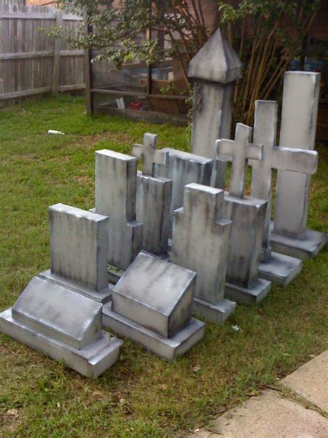 Tombstone style ideas | Halloween diy, Halloween outside, Scary halloween