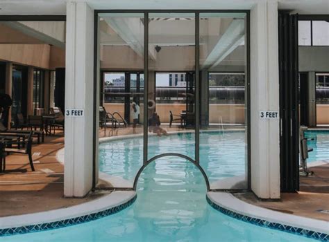 Dive Into These 9 Amazing Atlanta Hotels With Indoor Pools