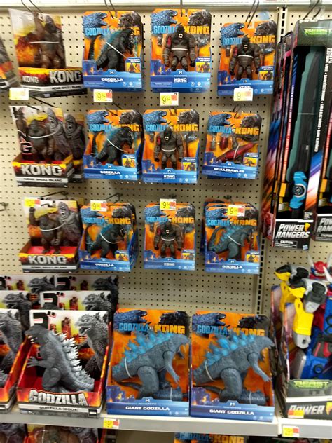 Walmart has Godzilla VS Kong!! Kong with an axe, skullcrawler, some ...