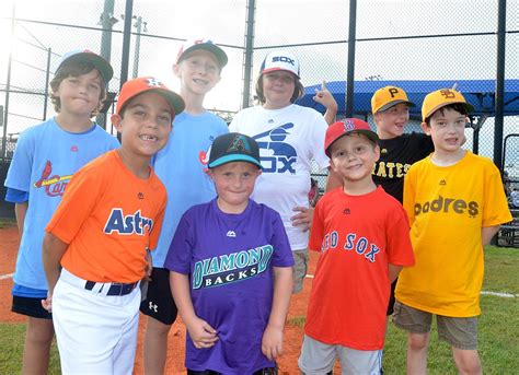 Old School: Winter Garden Little League introduces throwback threads ...