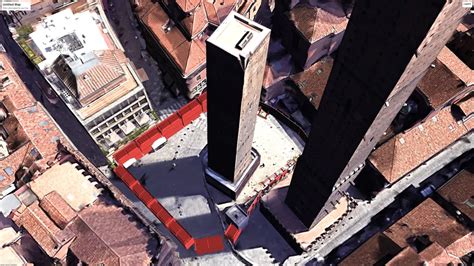 Concerns of a potential collapse for the Bologna's leaning tower ...