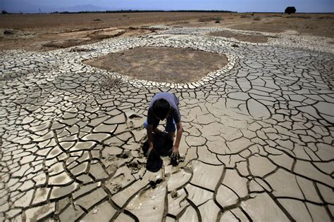 California breaks drought record as 58% of state hits driest level ...