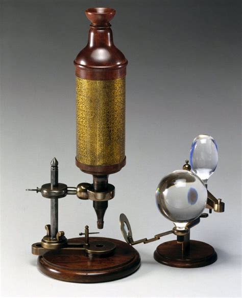 Hooke´s Compound Microscope, 1665-1675