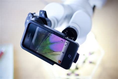 Magnifi: A Microscope camera adapter for iPhone - Techglimpse