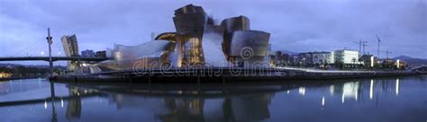 Guggenheim Museum Bilbao at Night Editorial Photography - Image of ...