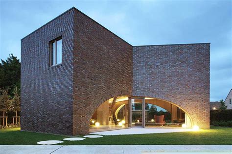 5 Modern Brick Homes that Perfectly Mix New and Old