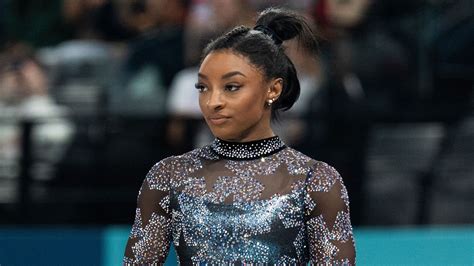 Simone Biles’s Olympic Beauty Prep Deserves Its Own Gold Medal | Glamour