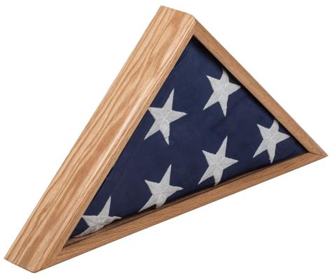 American-Made 5' x 9.5' Oak Flag Case | Rear Loading