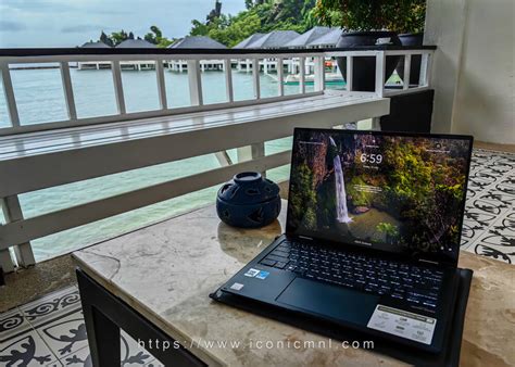 5 Reasons Why ASUS Zenbook 14 Flip OLED is Perfect for Digital Nomads