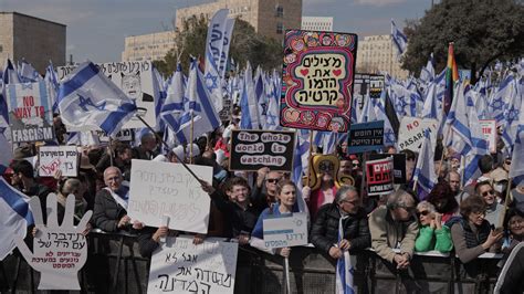 Thousands Protest in Israel Over Netanyahu’s Judicial Overhaul - The ...