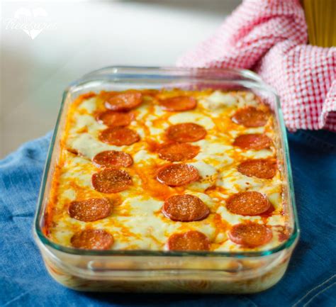 Easy Pizza Spaghetti Bake | RecipeLion.com