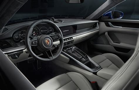 Porsche-911-992-interior - Mega Autos